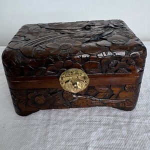 Vintage Hand Carved Trinket Jewelry Box
